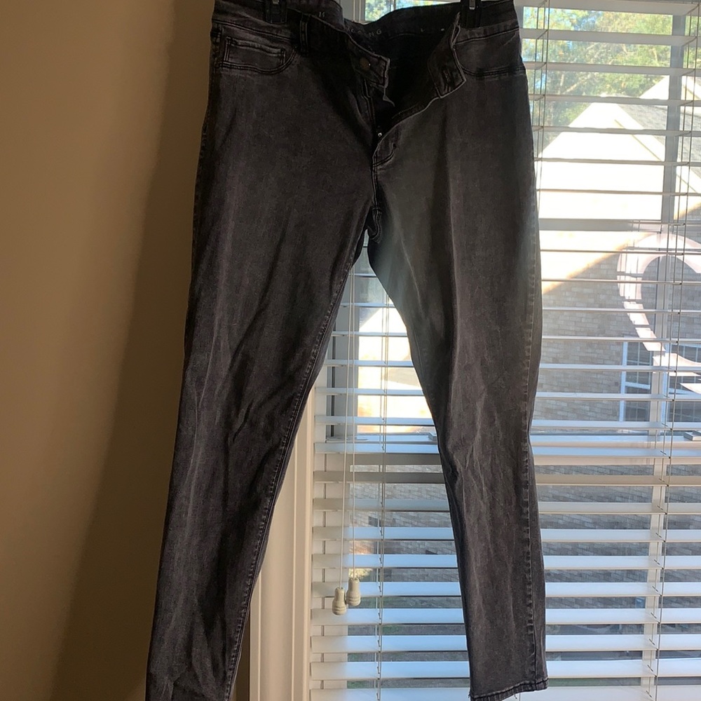 White House Black Market Jegging